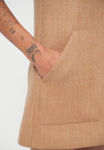 Короткое платье