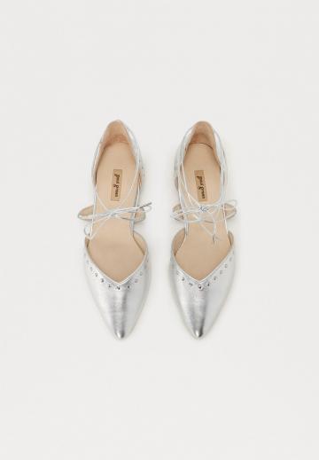 Гандбольные кроссовки