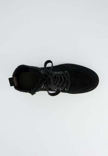 Ботинки на шнуровке