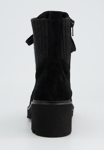 Ботинки на шнуровке