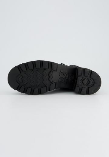 Ботинки на шнуровке