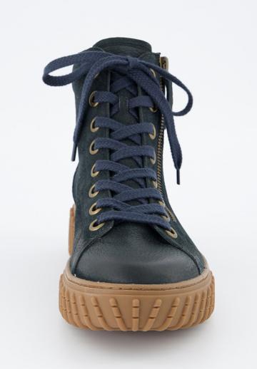 Ботинки на шнуровке
