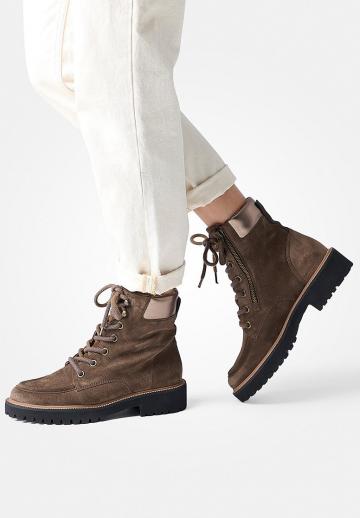 Ботинки на шнуровке