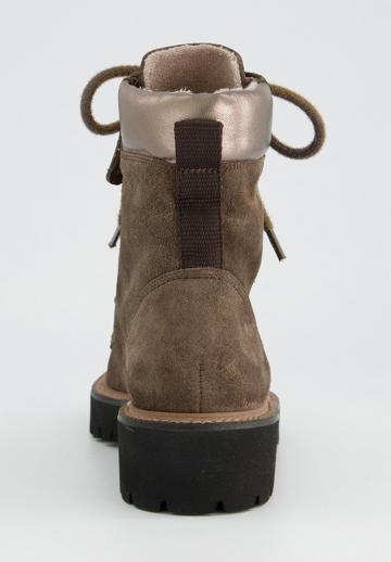 Ботинки на шнуровке