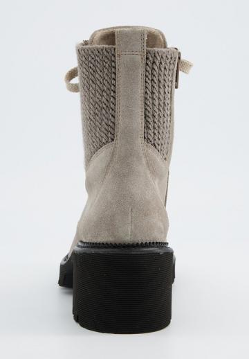 Ботинки на шнуровке