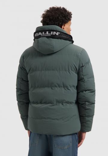 Зимняя куртка