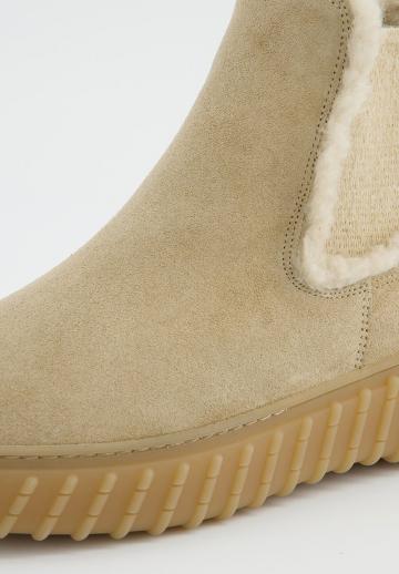 Широкие сапоги