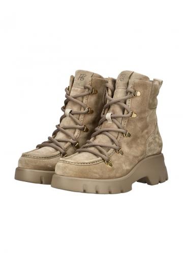 Ботинки на шнуровке