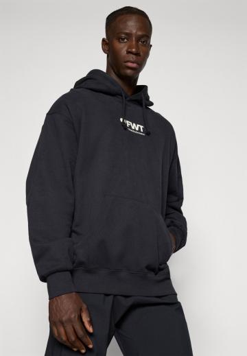 Спортивная кофта