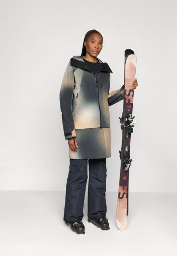 Спортивная куртка