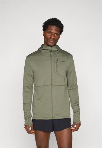 Спортивная кофта