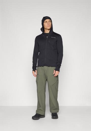 Спортивная кофта