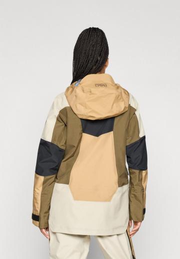 Спортивная куртка