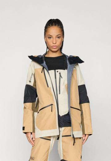 Спортивная куртка