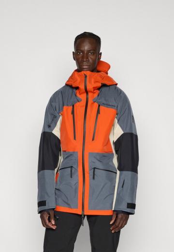 Сноубордическая куртка