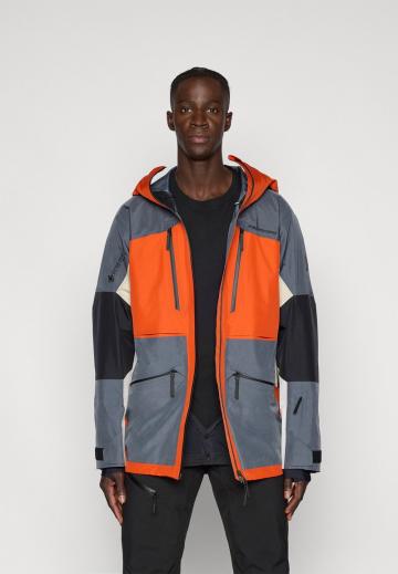 Сноубордическая куртка