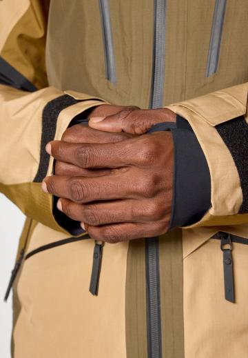 Сноубордическая куртка