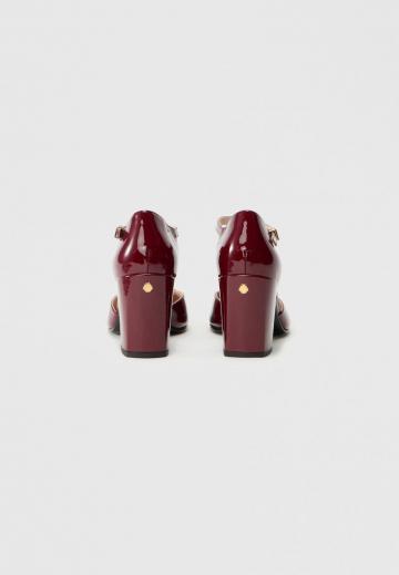 Туфли с ремешком