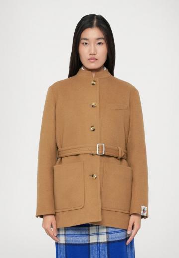 Короткое пальто