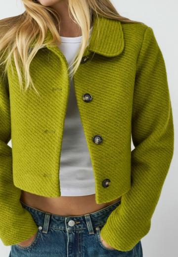 Короткий блейзер