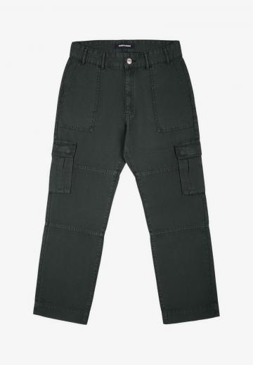 Брюки с накладными карманами