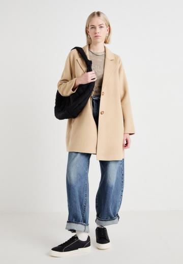 Гандбольные кроссовки