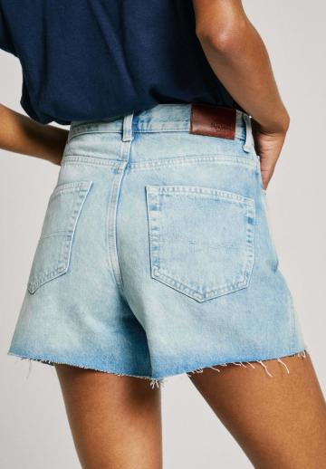 Джинсовые шорты