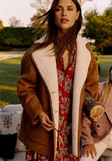 Короткое пальто