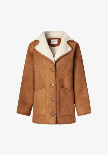 Короткое пальто