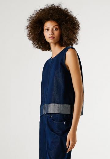 Джинсовая жилетка