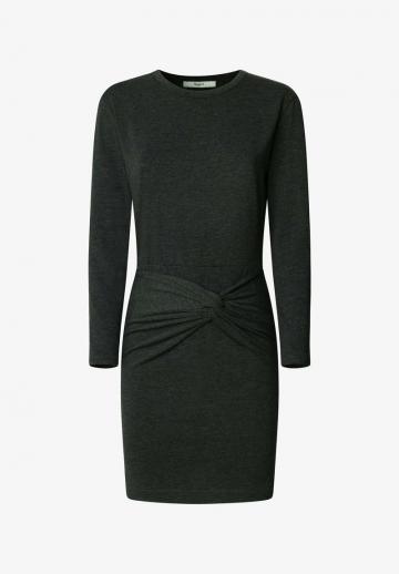 Вязаное платье