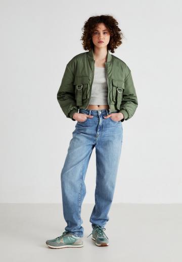 Гандбольные кроссовки