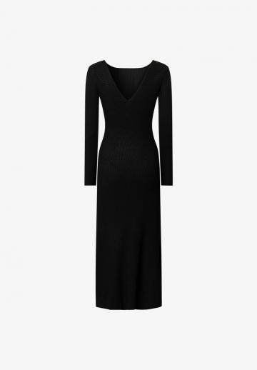 Вязаное платье