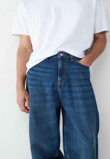 Прямые джинсы