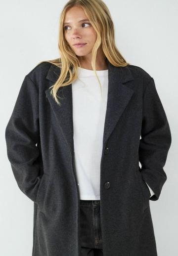 Шерстяное пальто