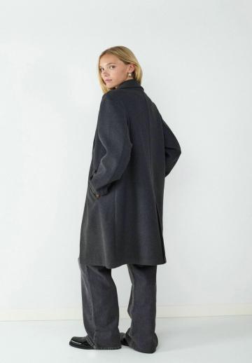 Шерстяное пальто
