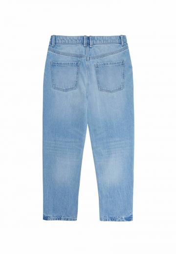 Узкие джинсы