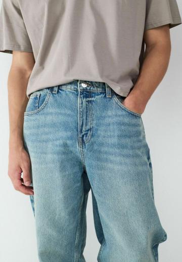 Прямые джинсы