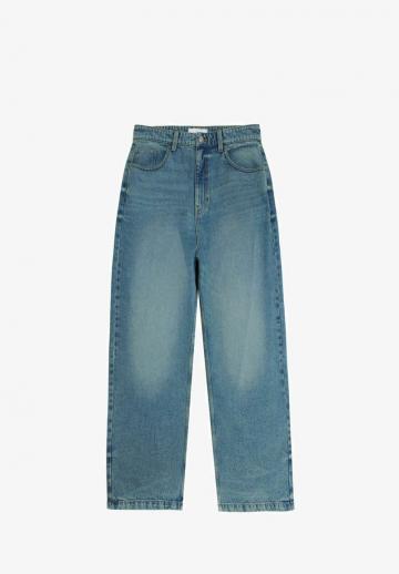 Прямые джинсы