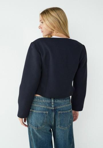 Короткая куртка