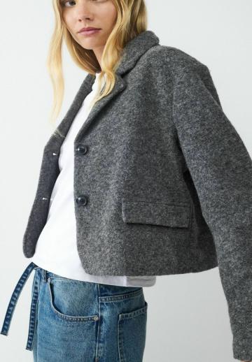 Короткая куртка