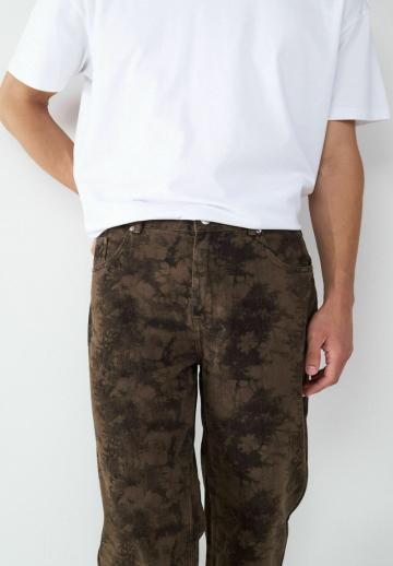 Прямые джинсы