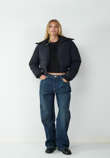 Короткая куртка