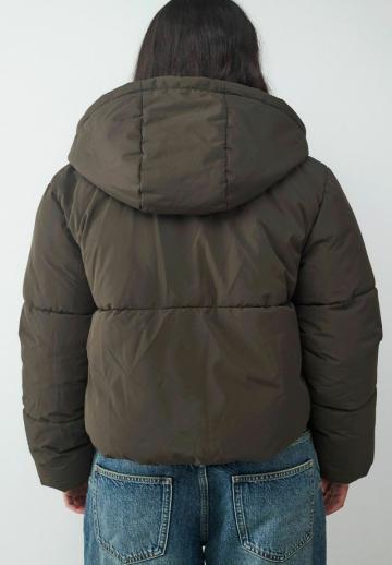 Зимняя куртка