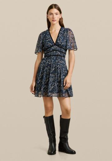 Короткое платье