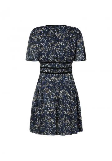 Короткое платье