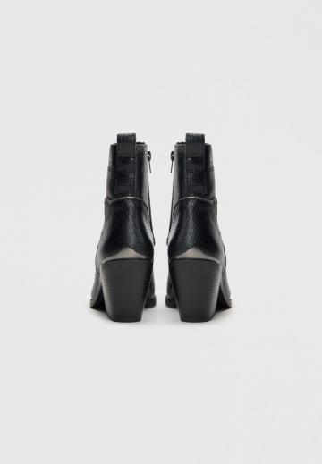 Ковбойские сапожки