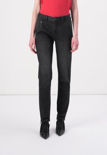 Узкие джинсы