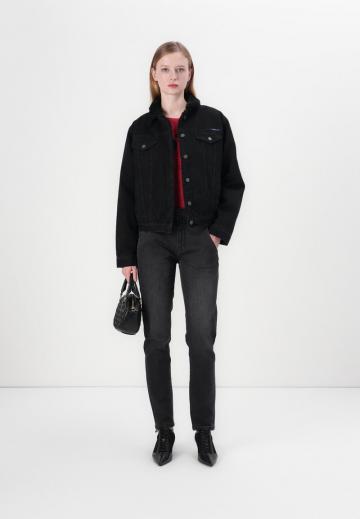 Узкие джинсы