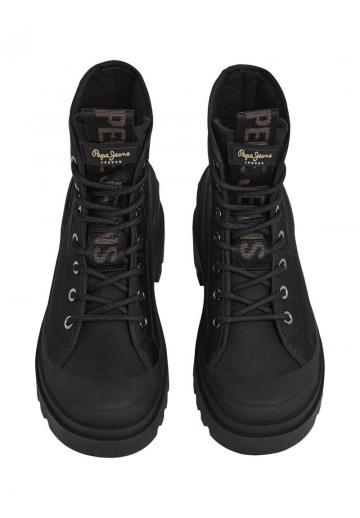 Ботинки на шнуровке